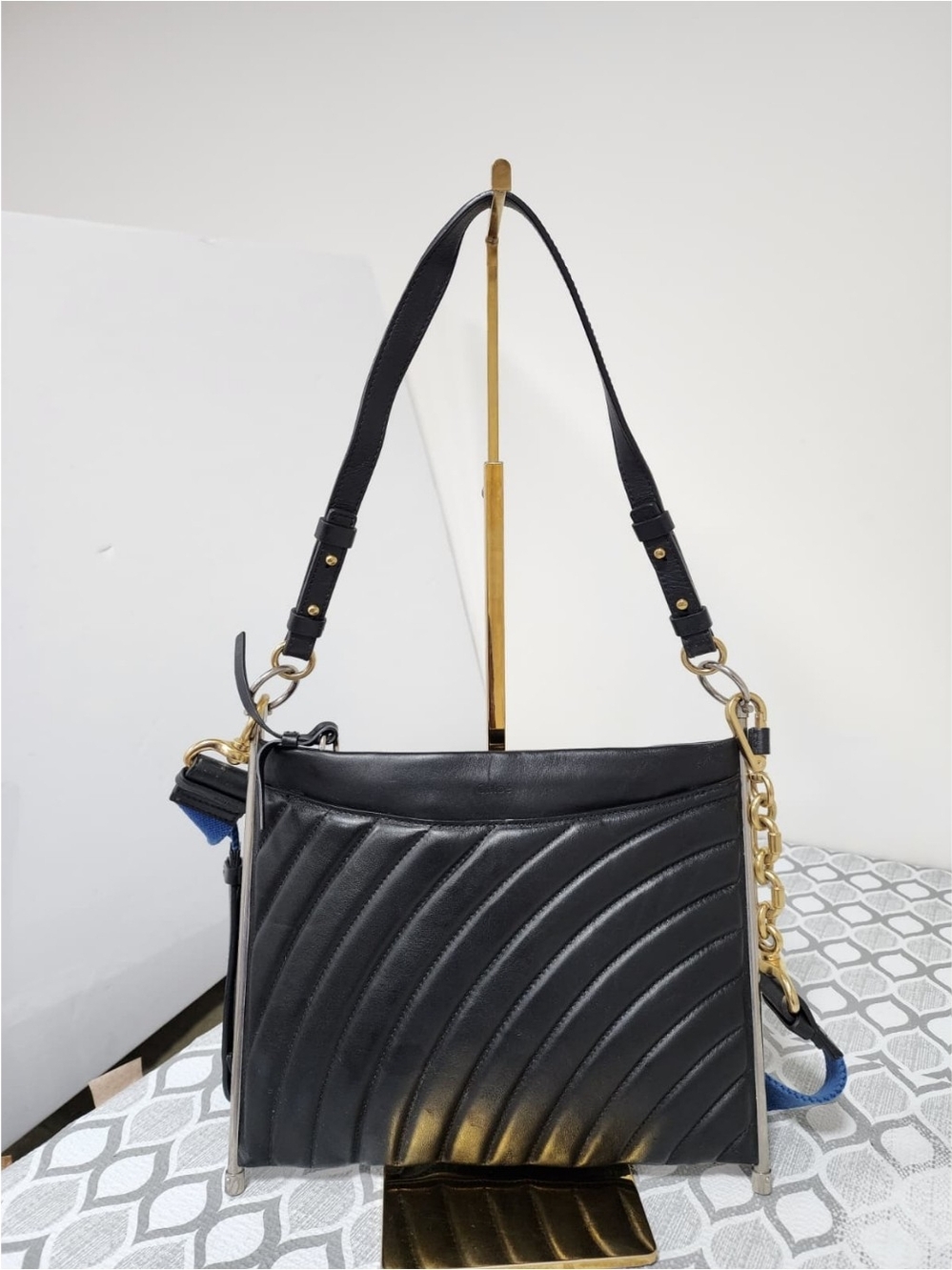 Chloé Leather Roy Shoulder Bag Black